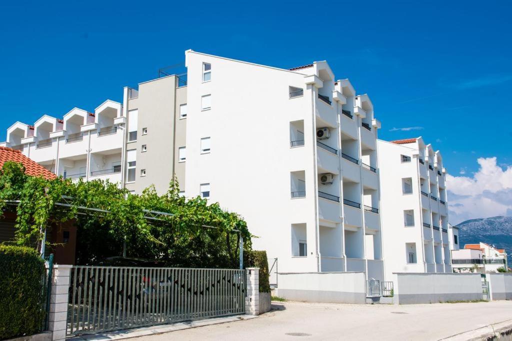 Terrace Apartment Danny Kaštela Eksteriør bilde